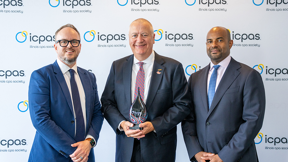 Scott Steffens receives Lifetime Achievement Award