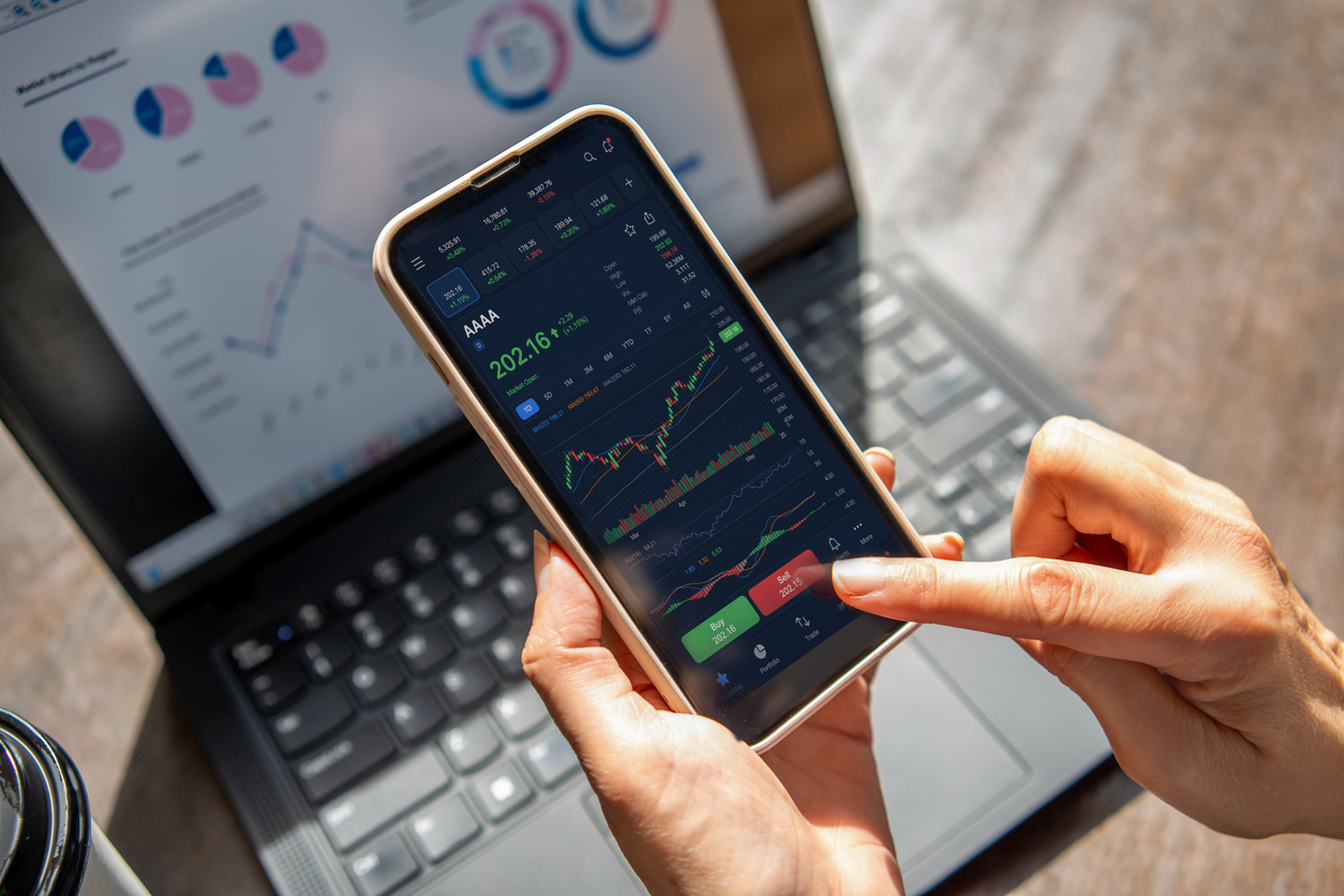 Selling a stock for tax-loss harvesting